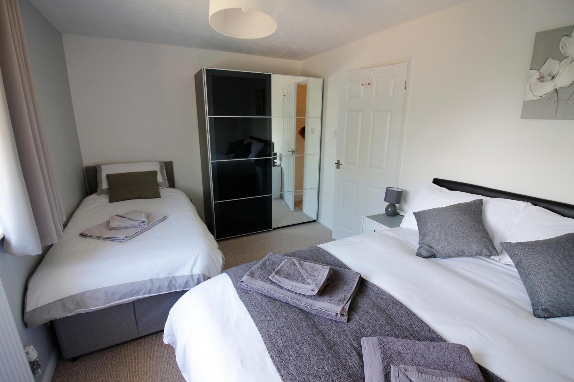 Hinckley Home Sleeps 5 Complete House Leicester Exteriér fotografie