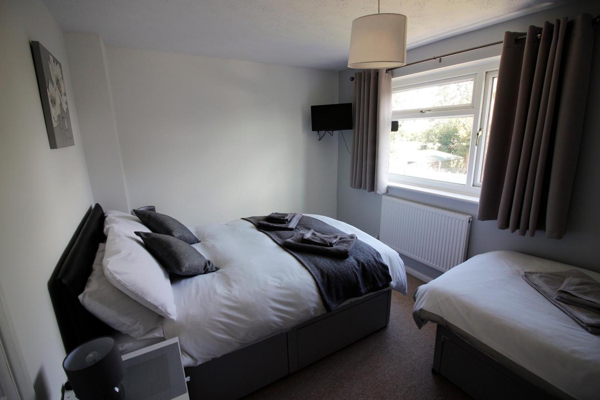 Hinckley Home Sleeps 5 Complete House Leicester Exteriér fotografie